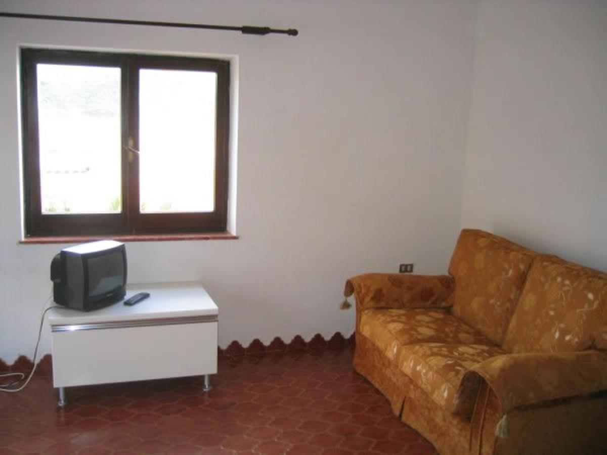 Nice Apartments In Waterfront Villa In Bosa Porto Alabe 特雷斯努拉吉斯 外观 照片