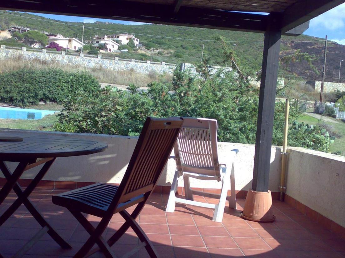Nice Apartments In Waterfront Villa In Bosa Porto Alabe 特雷斯努拉吉斯 外观 照片